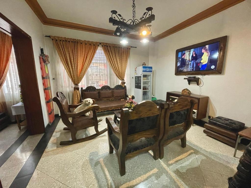 Hostal Internacional Богота Екстер'єр фото