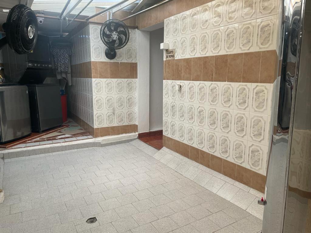 Hostal Internacional Богота Екстер'єр фото