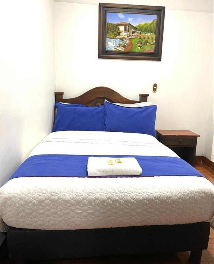 Hostal Internacional Богота Екстер'єр фото