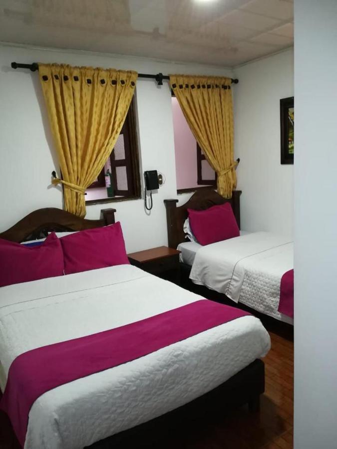 Hostal Internacional Богота Екстер'єр фото